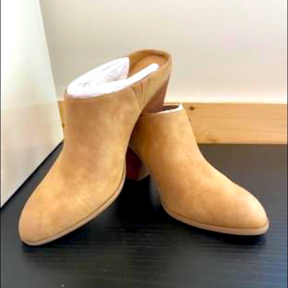 Violet & Red Jax Mule Heel